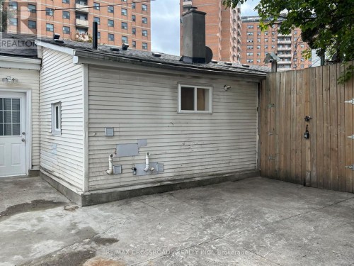 BSMT - 278 SHUTER STREET , Toronto, Ontario M5A 1W3