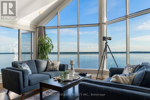 1724 River Road, Mcnab/Braeside, ON 
