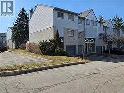 589 BEECHWOOD Drive Unit# 43  Waterloo, ON N2T 2K9