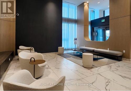 704 - 1195 THE QUEENSWAY , Toronto, Ontario M8Z 0H1 3