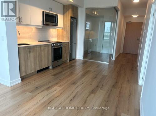 704 - 1195 THE QUEENSWAY , Toronto, Ontario M8Z 0H1 4