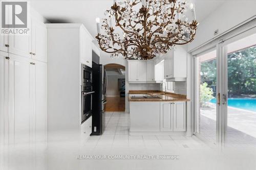 1528 Knareswood Drive, Mississauga, ON 
