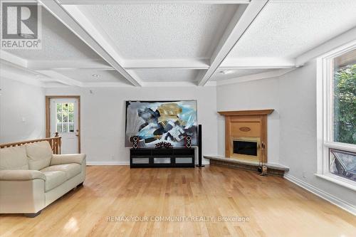 1528 Knareswood Drive, Mississauga, ON 
