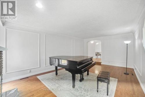 1528 Knareswood Drive, Mississauga, ON 