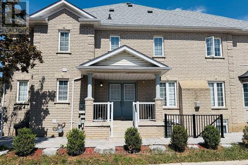 15 BENJAMIN HOOD CRESCENT  Vaughan, ON L4K 5M3