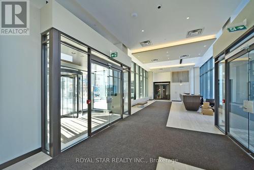 909 - 10 HONEYCRISP CRESCENT , Vaughan, Ontario L4K 0M7 5