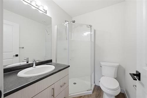 340 Rutland St, Winnipeg, MB 