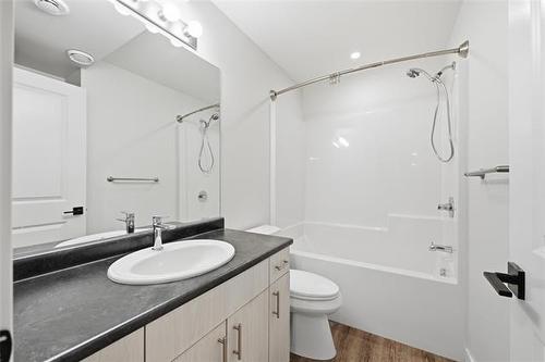 340 Rutland St, Winnipeg, MB 