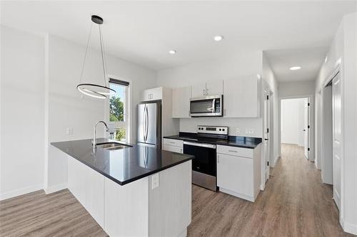 340 Rutland St, Winnipeg, MB 