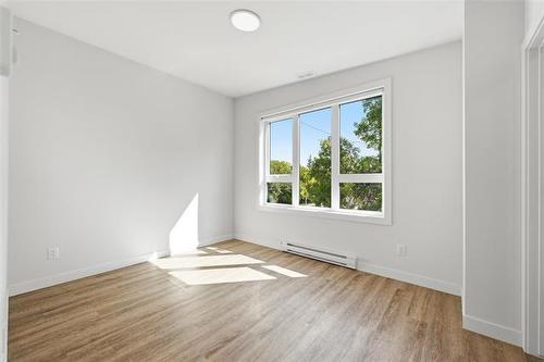 340 Rutland St, Winnipeg, MB 