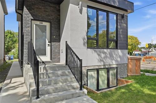 340 Rutland St, Winnipeg, MB 