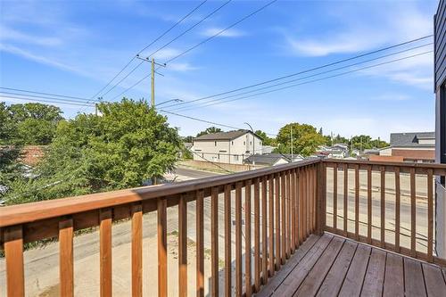 340 Rutland St, Winnipeg, MB 