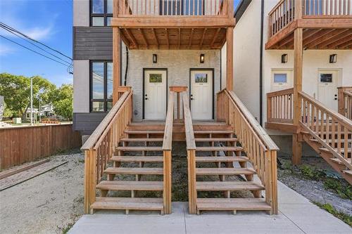 340 Rutland St, Winnipeg, MB 