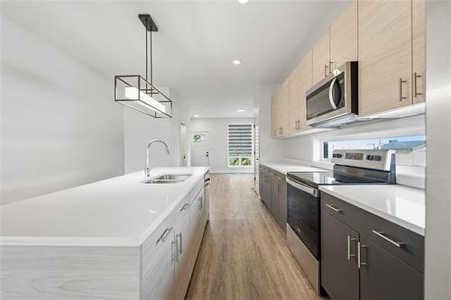 340 Rutland St, Winnipeg, MB 