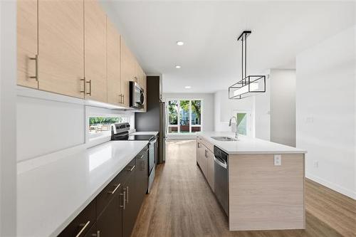 340 Rutland St, Winnipeg, MB 