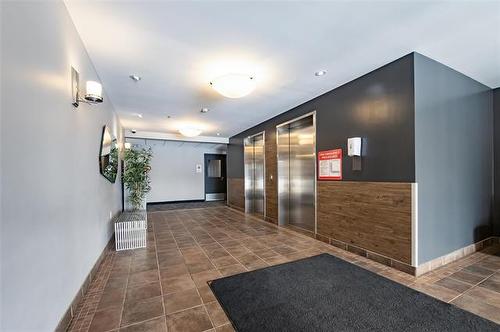 449-230 Fairhaven Rd, Winnipeg, MB 