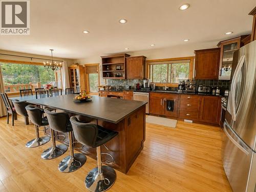 1741 8Th Avenue, Invermere, BC 
