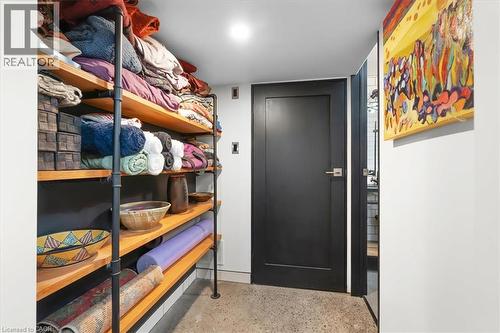 17 Highland Crescent, Cambridge, ON 