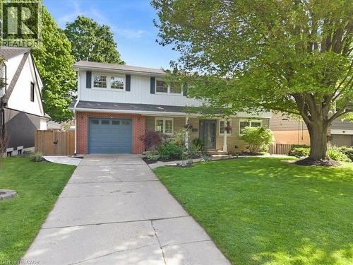 17 Highland Crescent, Cambridge, ON 
