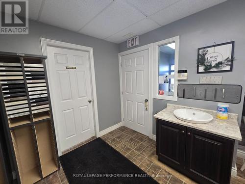 Retail area - 12 Sixth Street E, Cornwall, ON 