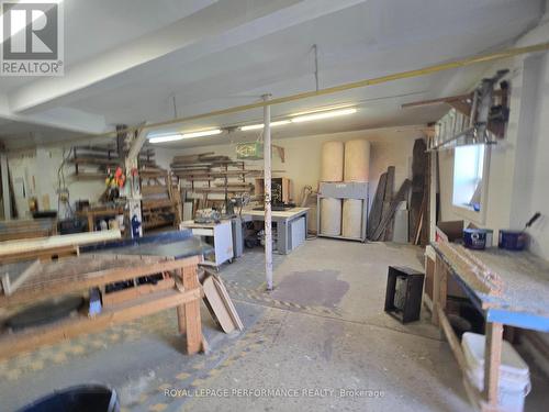 Work shop - 12 Sixth Street E, Cornwall, ON 