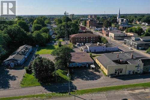 12 Sixth Street E, Cornwall, ON 