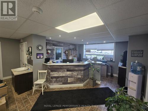 Office - front desk - 12 Sixth Street E, Cornwall, ON 
