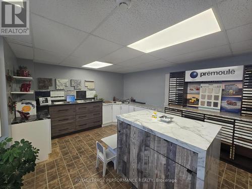 Retail area - 12 Sixth Street E, Cornwall, ON 