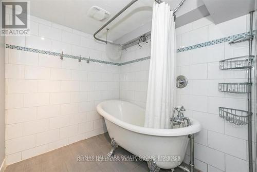 2223 Halifax Drive, Ottawa, ON 