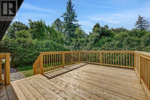 8 Brian Crescent, Ottawa, ON 