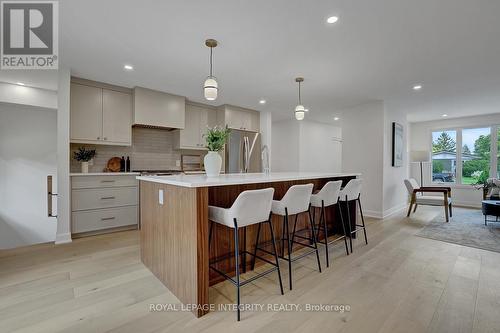 8 Brian Crescent, Ottawa, ON 