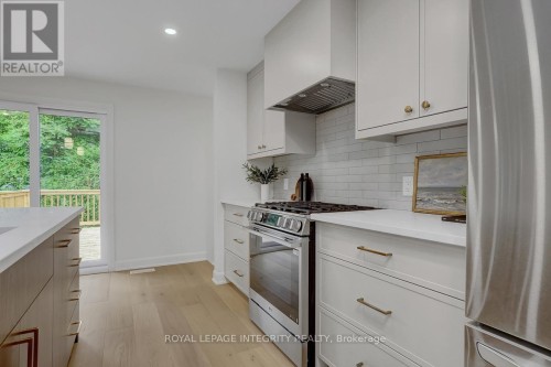8 Brian Crescent, Ottawa, ON 