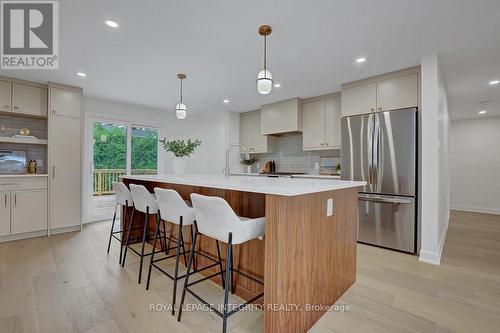 8 Brian Crescent, Ottawa, ON 