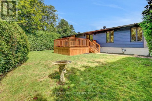 8 Brian Crescent, Ottawa, ON 