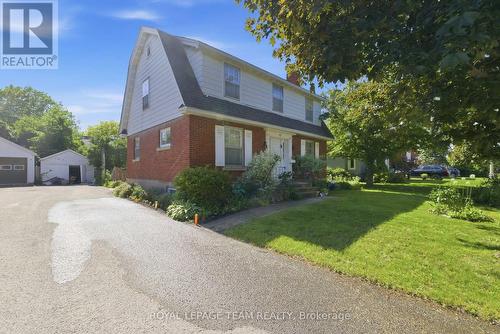 416 Tweedsmuir Avenue, Ottawa, ON 