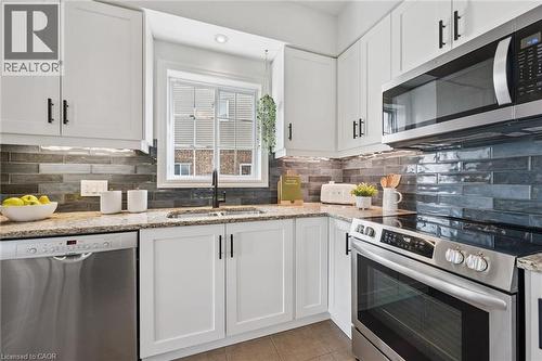 952 Eden Oak Court, Kitchener, ON 