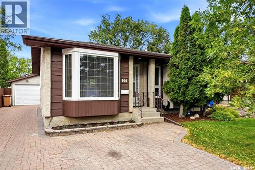 906 Hopkins Crescent N, Regina, SK 
