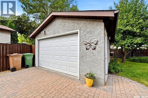 906 Hopkins Crescent N, Regina, SK 