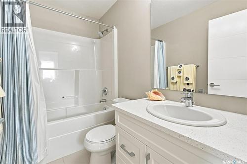 636 Meadows Boulevard, Saskatoon, SK 