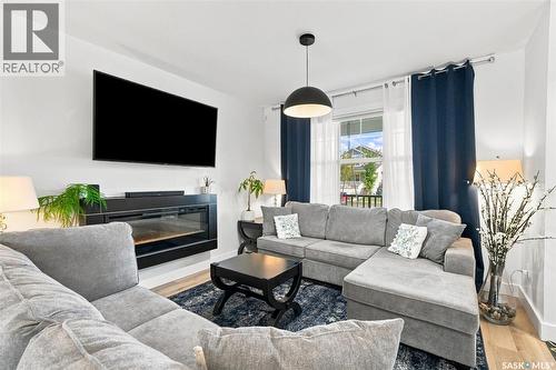 636 Meadows Boulevard, Saskatoon, SK 