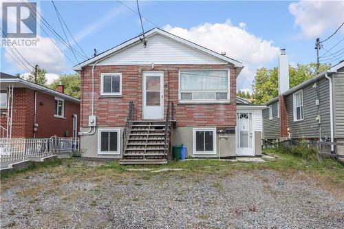 17 Landsend Street  Sudbury, ON P3C 1B9