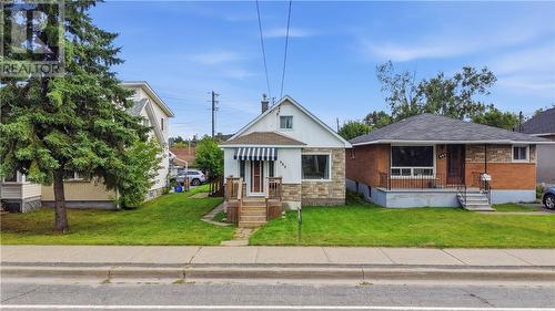 689 Ontario Street  Sudbury, ON P3E 4K8
