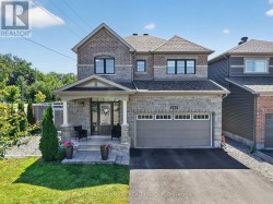 220 ENCLAVE WALK Ottawa, ON K1W 0J4