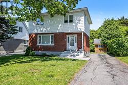 1233 CHECKERS ROAD Ottawa, ON K2C 2S8