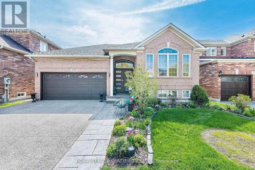 2368 FOXHOLE CIRCLE  Oakville, ON L6M 4X4