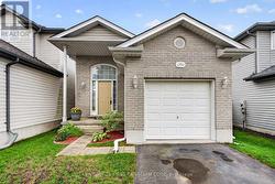 1354 ASPENRIDGE CRESCENT London East (East A), ON N5Y 5P1