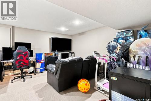 44 3101 Tregarva Drive E, Regina, SK 