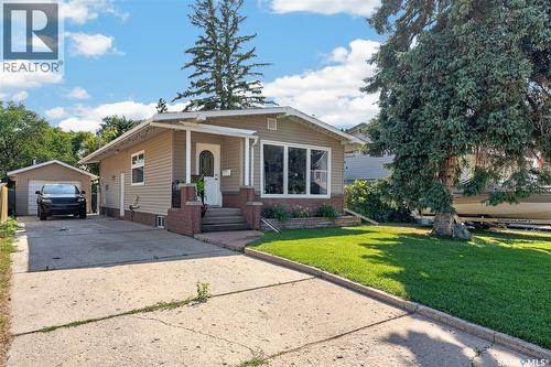 529 Athabasca STREET W  Moose Jaw, SK S6H 2C5