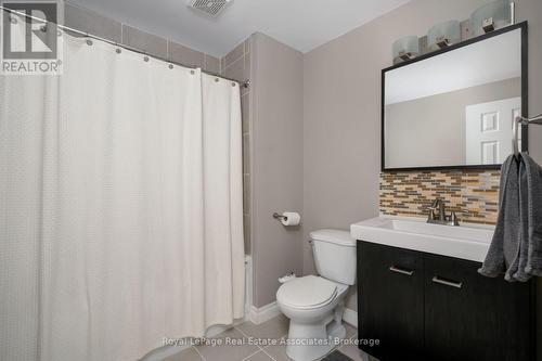 Washroom - 2727 Bucklepost Crescent, Mississauga, ON 