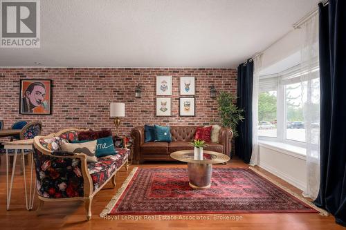 Living Room - 2727 Bucklepost Crescent, Mississauga, ON 